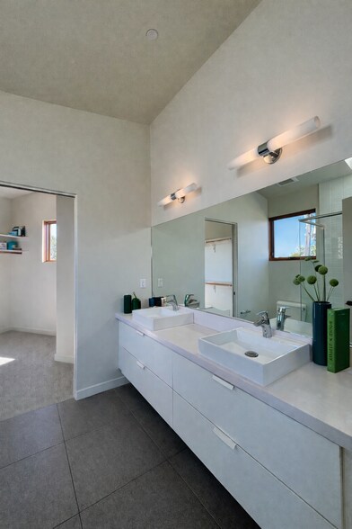 More Photos Of 2730 Victorian Aly, Sacramento Flex For Sale