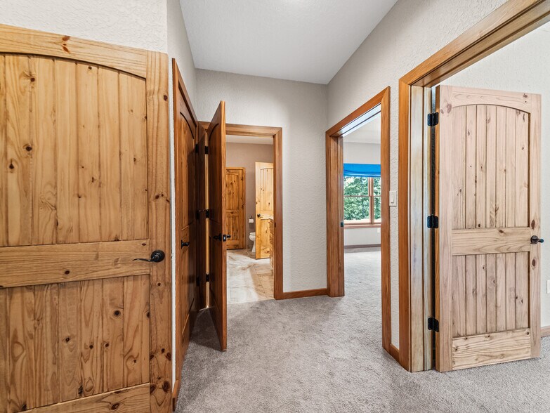 More Photos Of 110 Lizard ln, Story Specialty For Sale