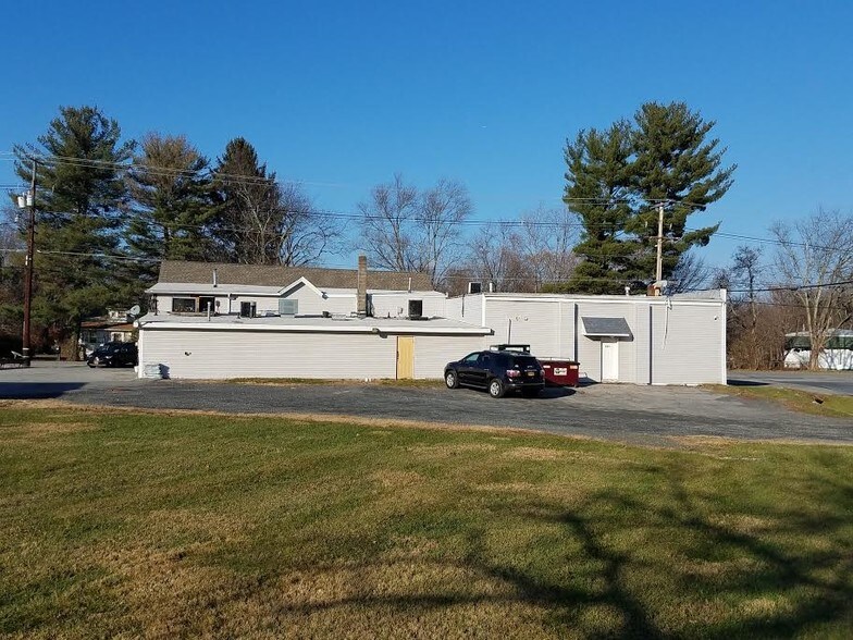 More Photos Of 605 State Route 17K, Montgomery Storefront For Sale