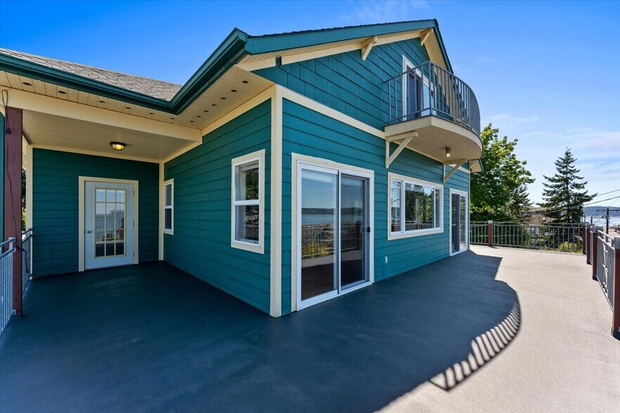 More Photos Of 829 2nd St, Mukilteo Office Residential For Sale