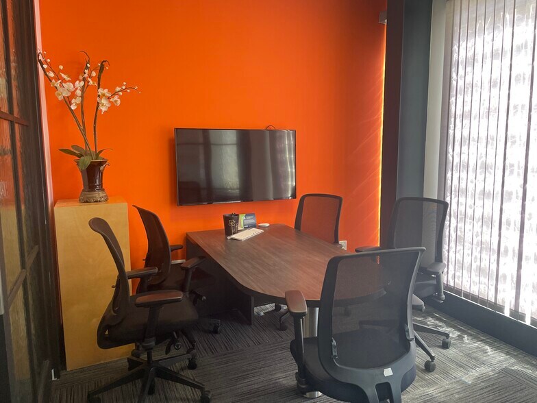 More Photos Of 7373 Comfort Inn Dr, Warrenton General Retail For Lease