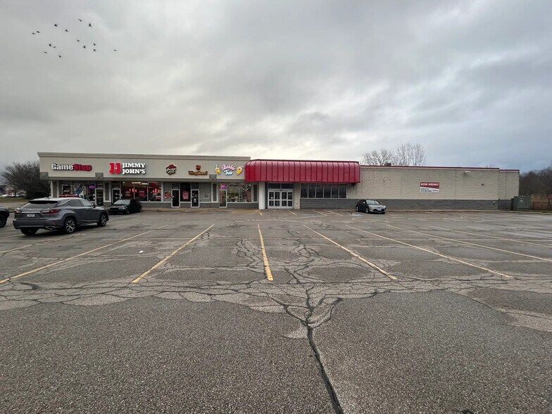 More Photos Of 5350 S Franklin St, Michigan City Storefront For Lease