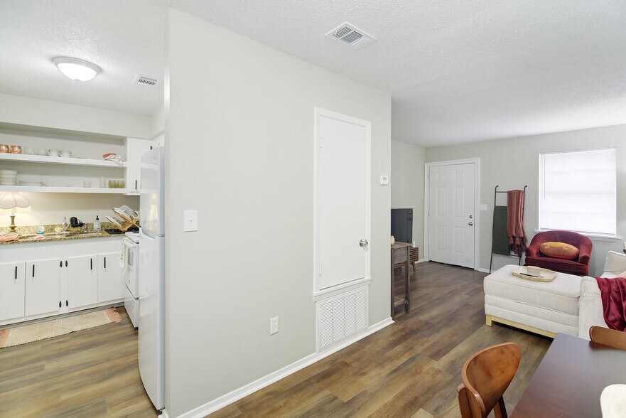 More Photos Of 119 N 35th Ave, Hattiesburg Apartments For Sale