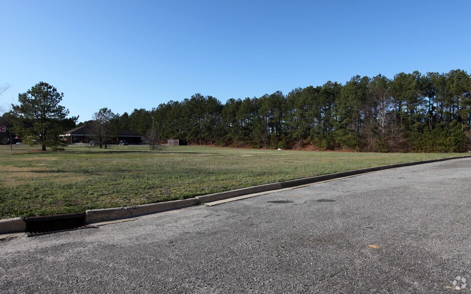 More Photos Of Landmark Dr, Goldsboro Land For Lease