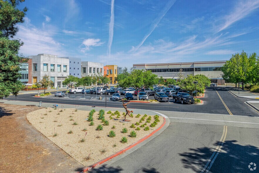 More Photos Of 1500 Valley House Dr, Rohnert Park Coworking Space