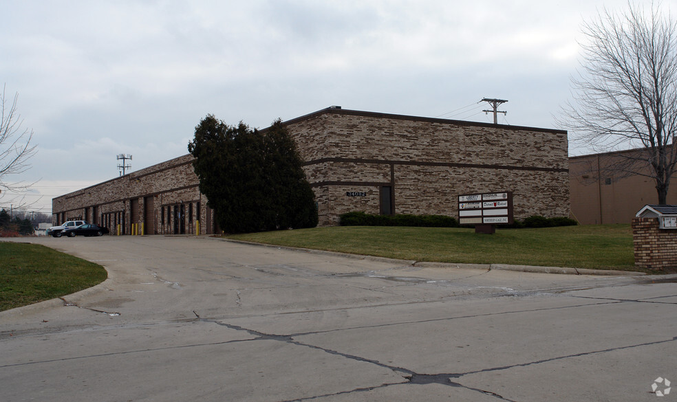 Primary Photo Of 34082-34096 James J. Pompo Dr, Fraser Warehouse For Lease