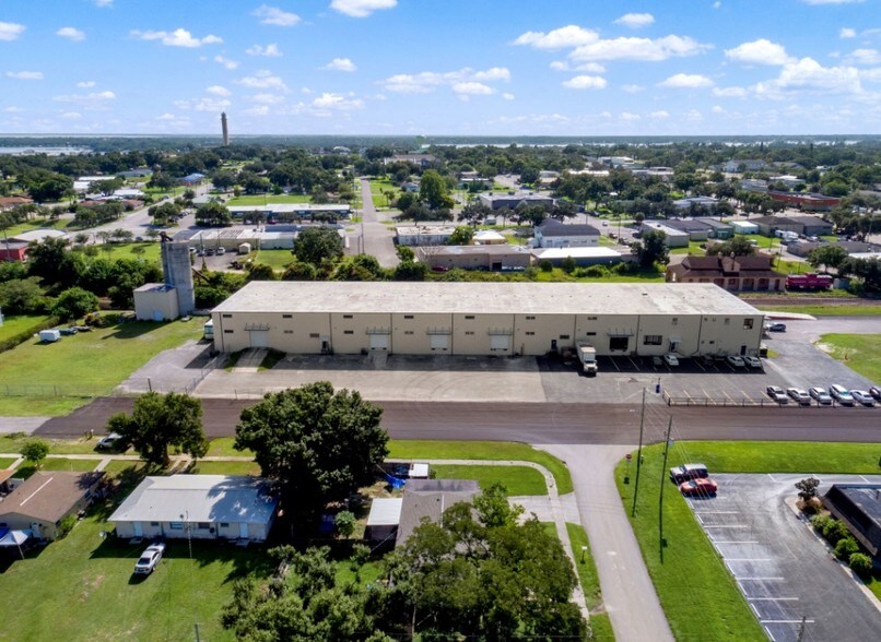 More Photos Of 110-112 W Interlake Blvd, Lake Placid Warehouse For Sale