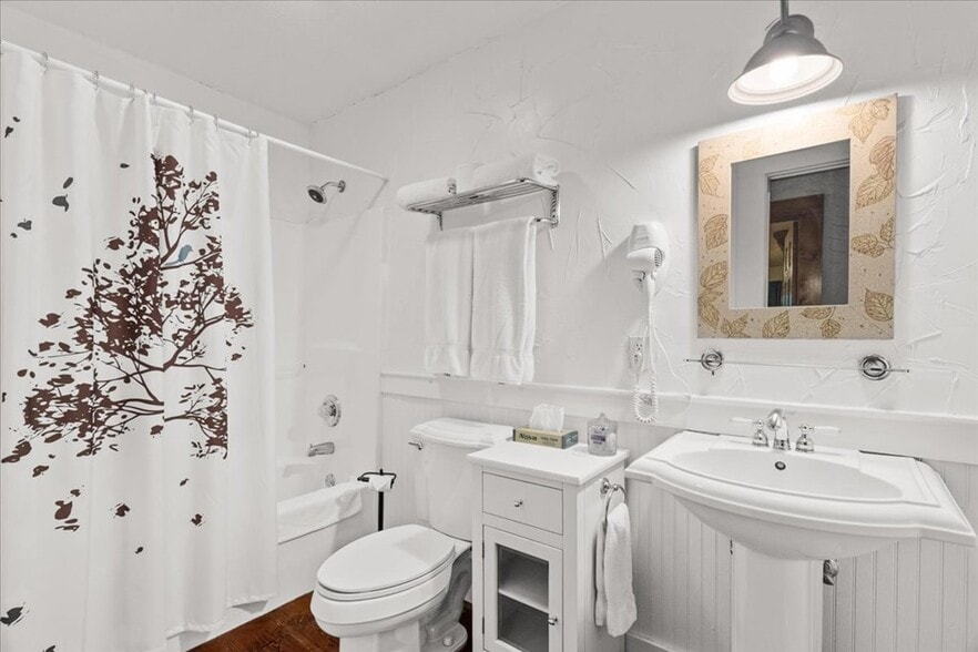 More Photos Of 9440 GA-52, Chatsworth Hospitality For Sale