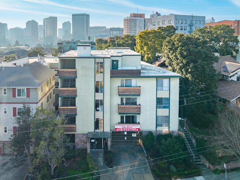 More Photos Of 303 Lee St, Oakland Apartments For Sale
