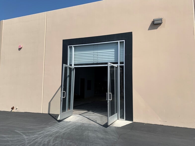 More Photos Of 17912 Cowan, Irvine Manufacturing For Lease