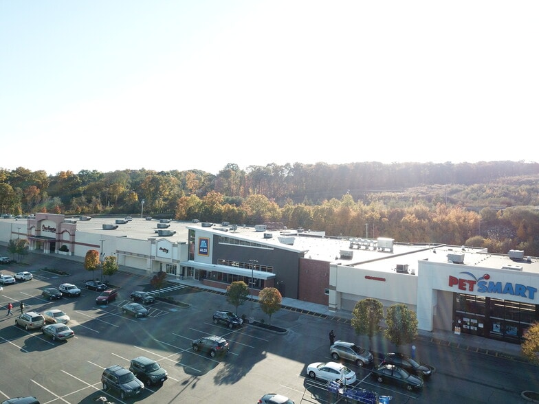 More Photos Of 1384 Atwood Ave, Johnston Unknown For Lease