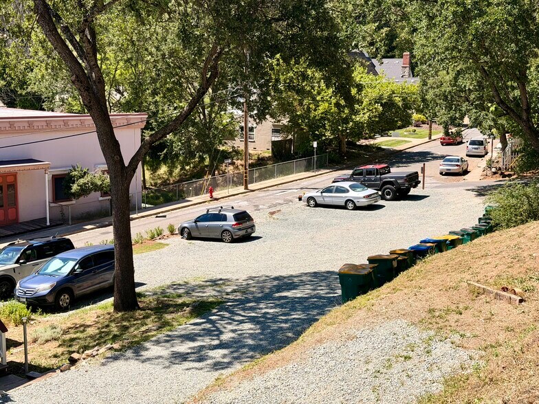 More Photos Of 2977 Bedford Ave, Placerville Apartments For Sale