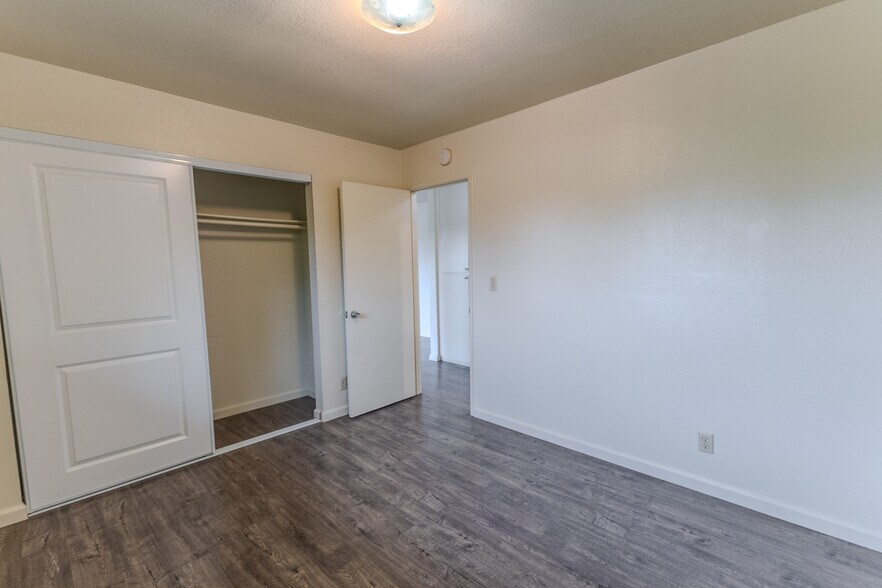 More Photos Of 390 Del Mar Ave, Chula Vista Apartments For Sale