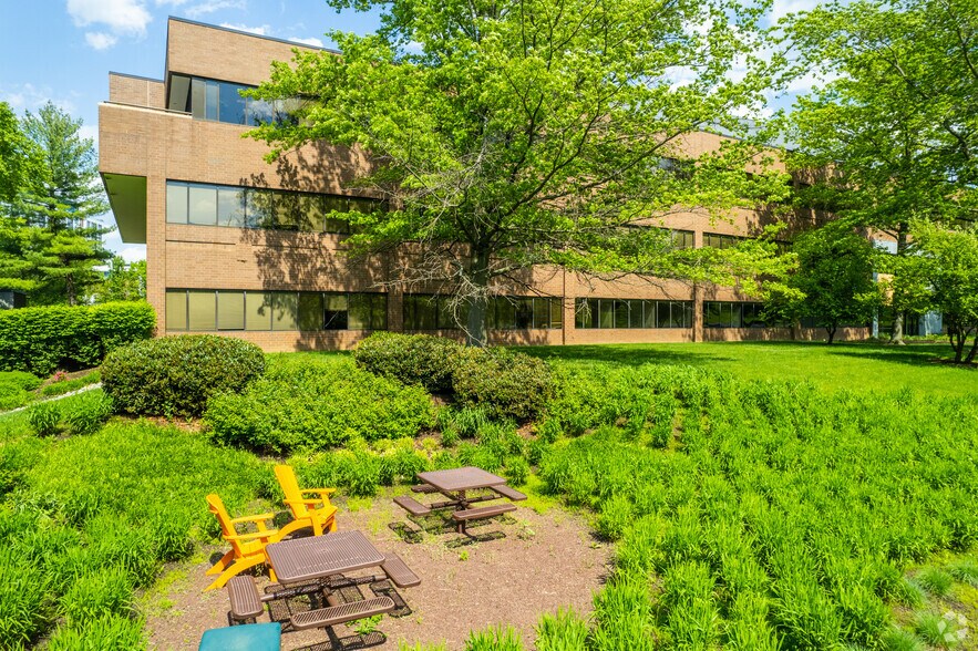 More Photos Of 1255 Drummers Ln, Wayne Unknown For Lease