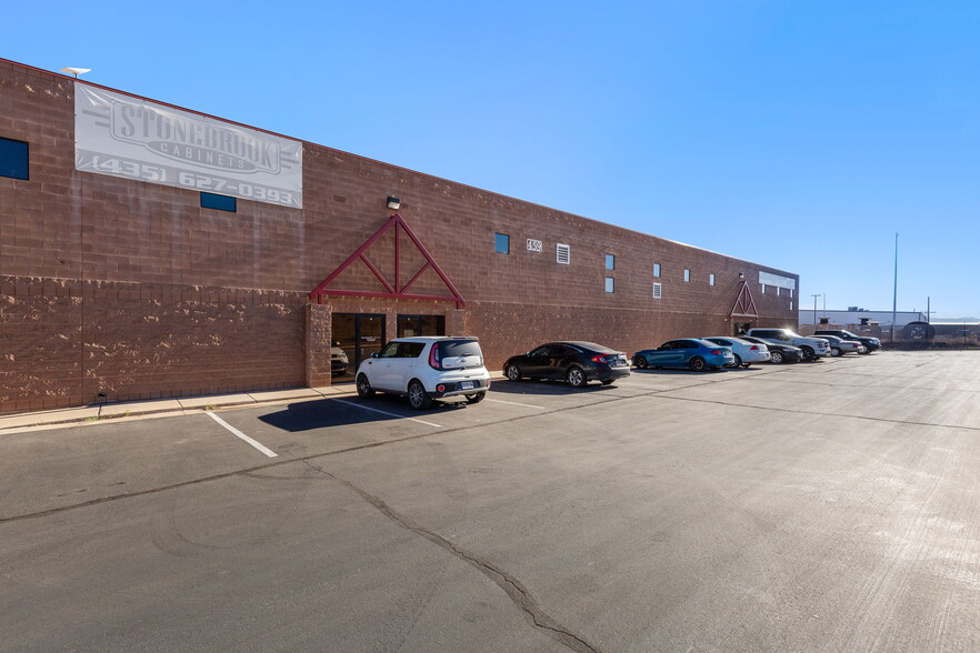 More Photos Of 457 N Old Highway 91, Hurricane Industrial For Sale