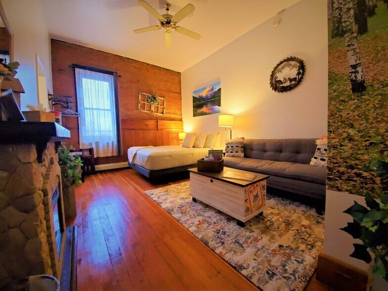 More Photos Of 123 N Main St, Creede Hotel For Sale