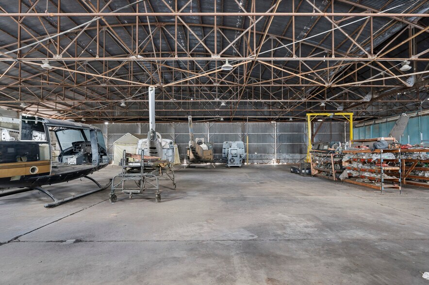 More Photos Of 5991 SE Circle Dr, Arcadia Flex For Sale