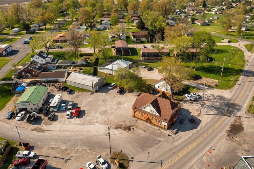 More Photos Of 108 S Old US Route 66, Hamel Restaurant For Sale