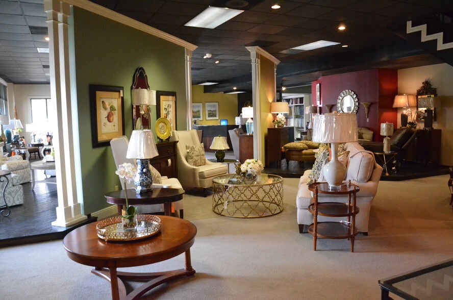 More Photos Of 2966 Old Shell Rd, Mobile Freestanding For Sale