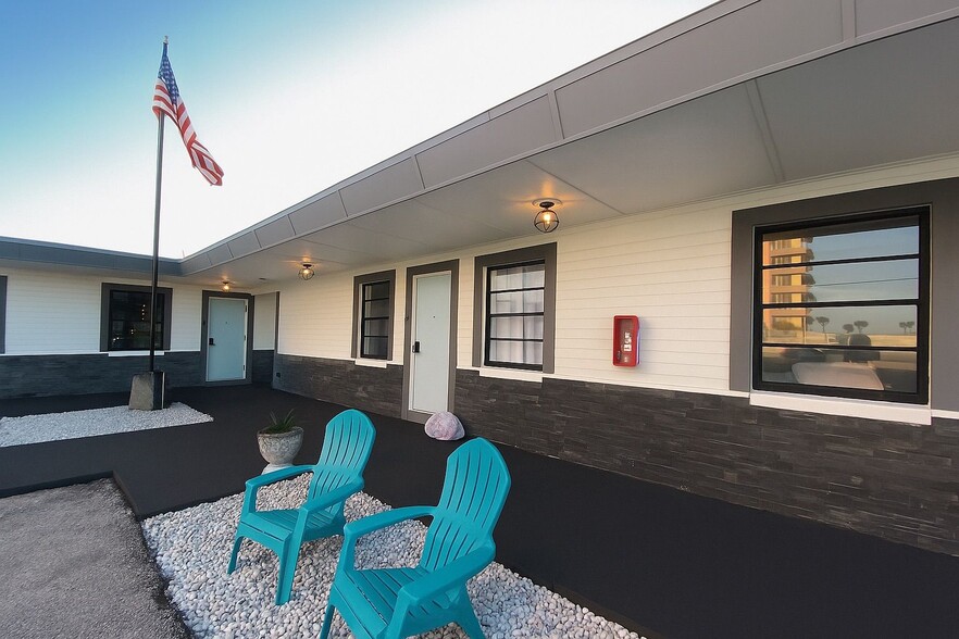More Photos Of 1915 N Atlantic Ave, Daytona Beach Hotel For Sale