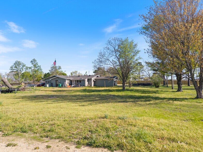 More Photos Of 315 S Promenade Blvd, Rogers Land For Sale