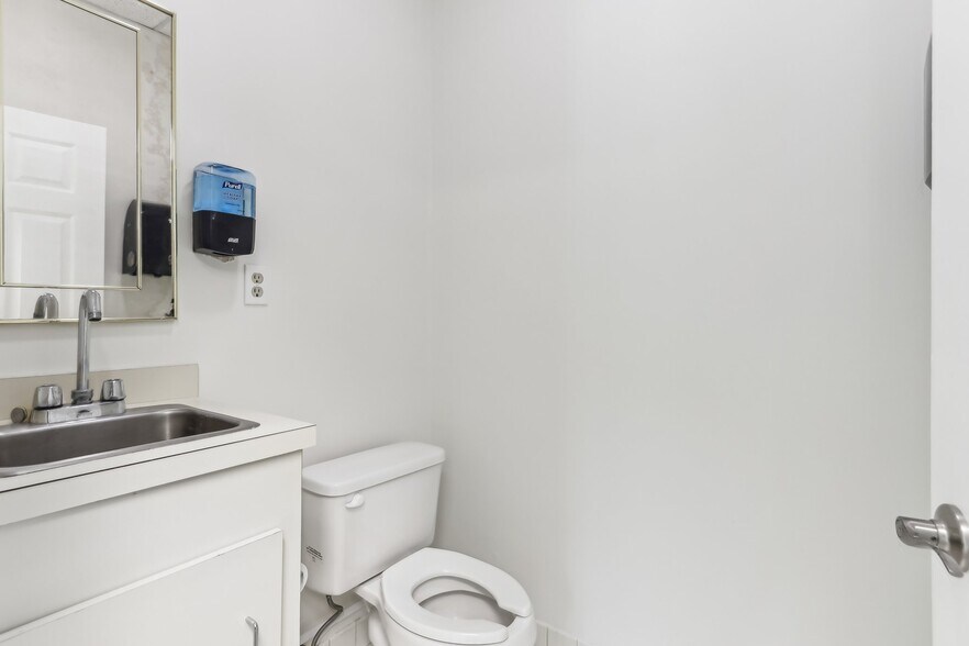 More Photos Of 2640 Highway 70, Manasquan Medical For Sale