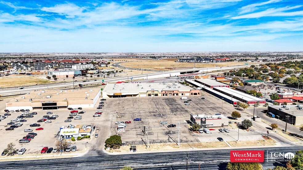 More Photos Of 5402 4th St, Lubbock Unknown For Lease