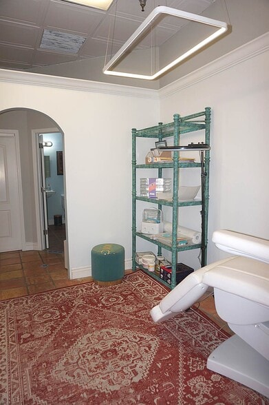 More Photos Of 330 Clematis St, West Palm Beach Storefront Retail Office For Sale
