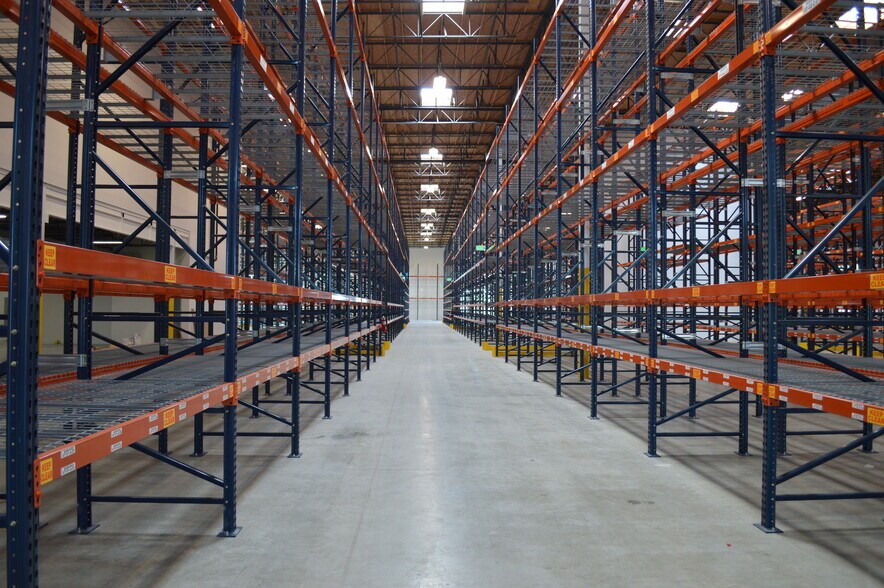 More Photos Of 2875 Whiptail Loop E, Carlsbad Warehouse For Lease