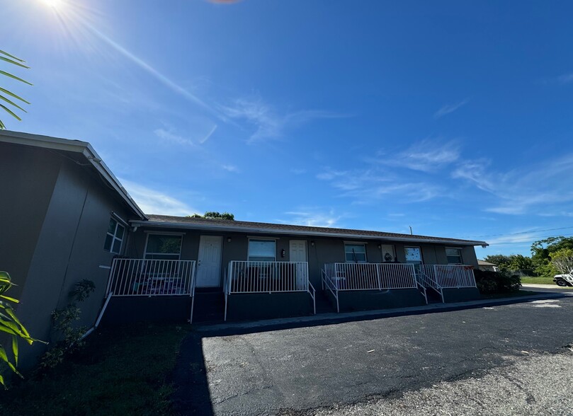 Primary Photo Of 1133 W 30th St, Riviera Beach Apartments For Sale