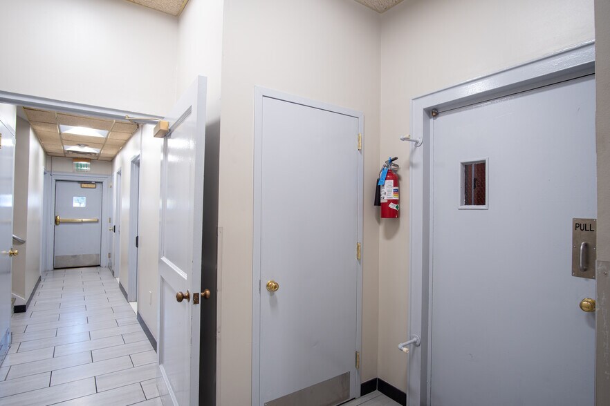 More Photos Of 265 Sunrise Hwy, Rockville Centre Office For Lease