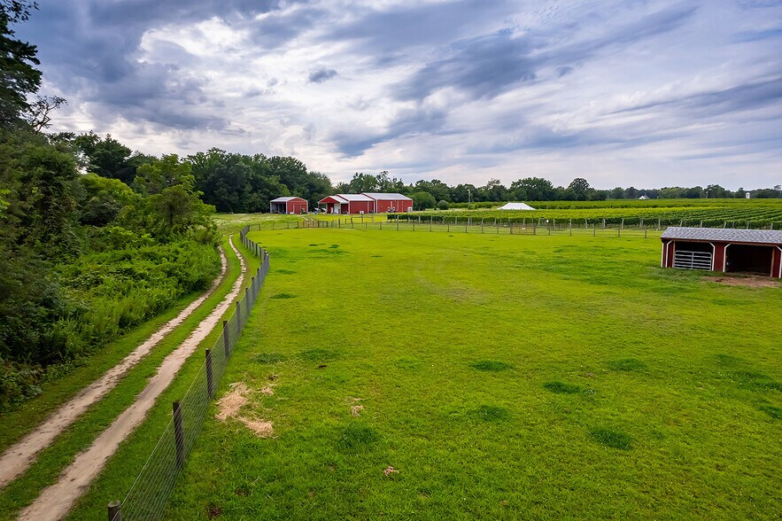 More Photos Of 314 Richwood Rd, Monroeville Winery Vineyard For Sale