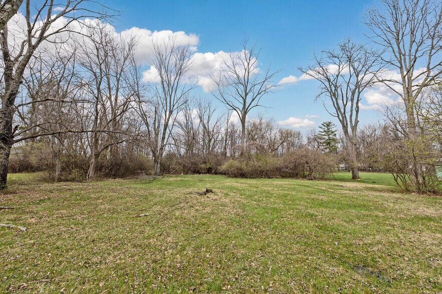 More Photos Of 132-136 Highland Ave, Worthington Land For Sale