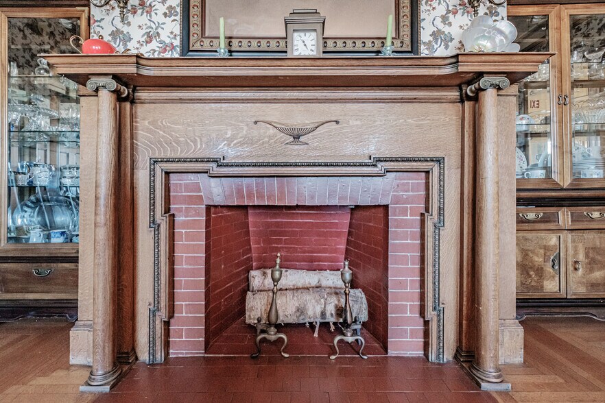 More Photos Of 257 South St, Biddeford Specialty For Sale