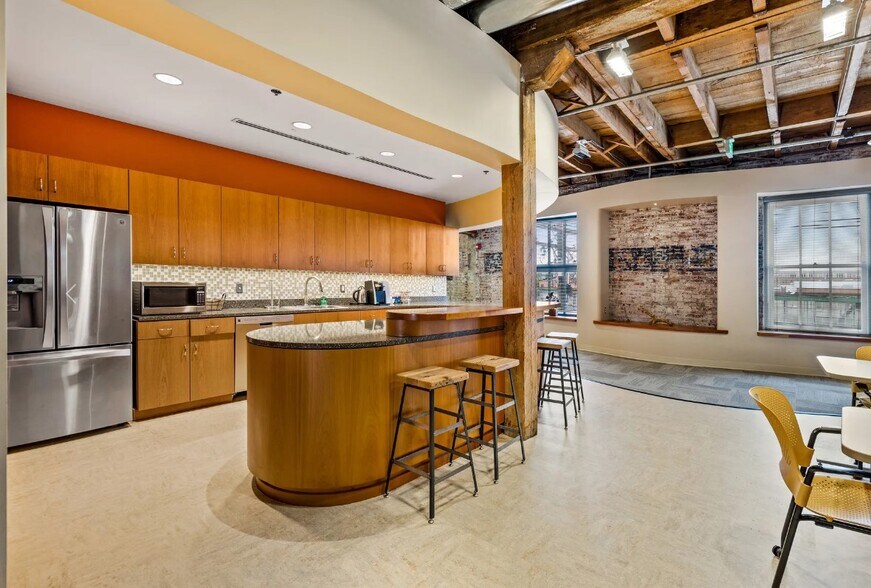 More Photos Of 1407 Fleet St, Baltimore Loft Creative Space For Lease