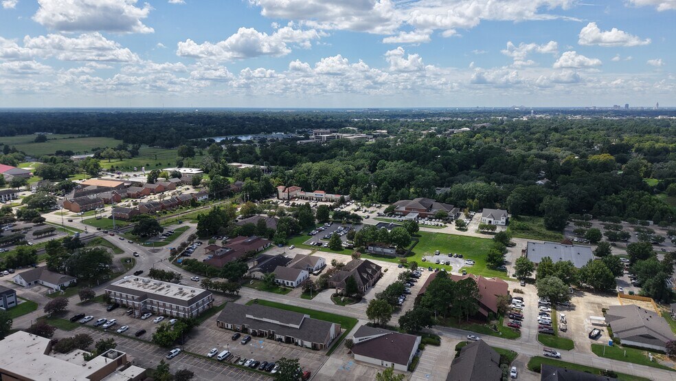 More Photos Of 7423 Picardy Ave, Baton Rouge Medical For Lease