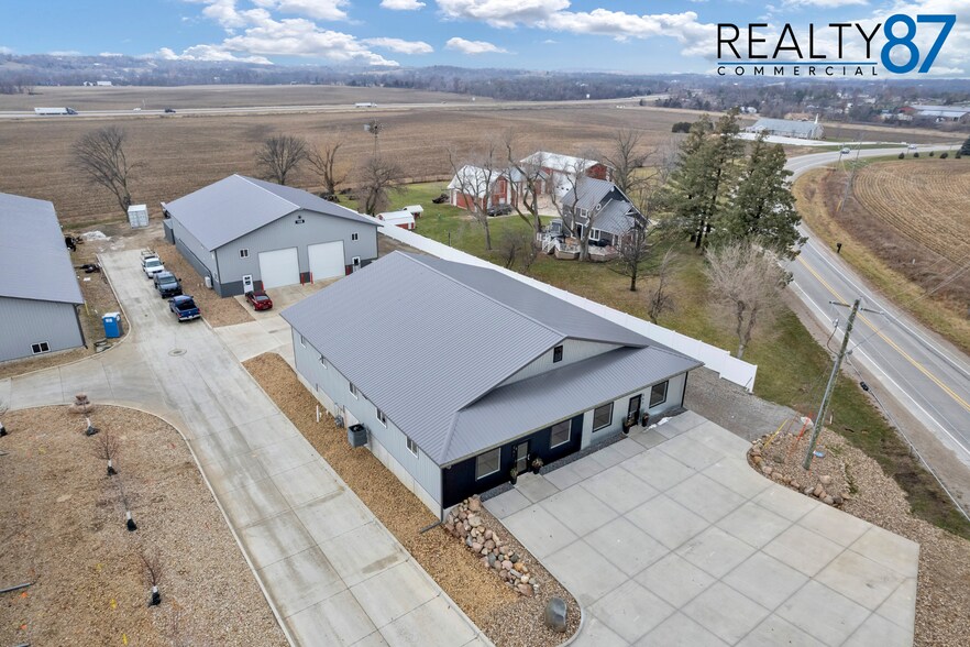 More Photos Of 3230 Center Point Rd, Robins Flex For Sale