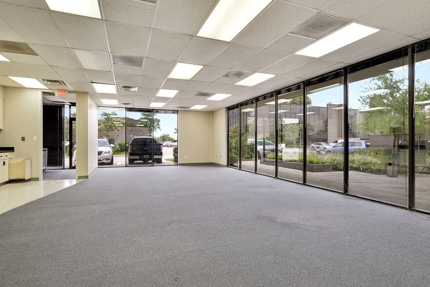 More Photos Of 4354 S Sherwood Forest Blvd, Baton Rouge Office For Lease