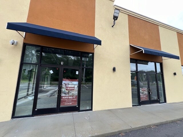 More Photos Of 11025 Lem Turner Rd, Jacksonville Storefront For Lease