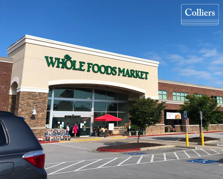 More Photos Of 3379 N College Ave, Fayetteville Freestanding For Lease