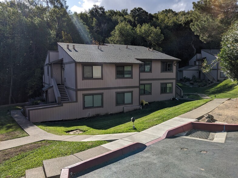 More Photos Of 17 Clay Ct, Novato Apartments For Sale