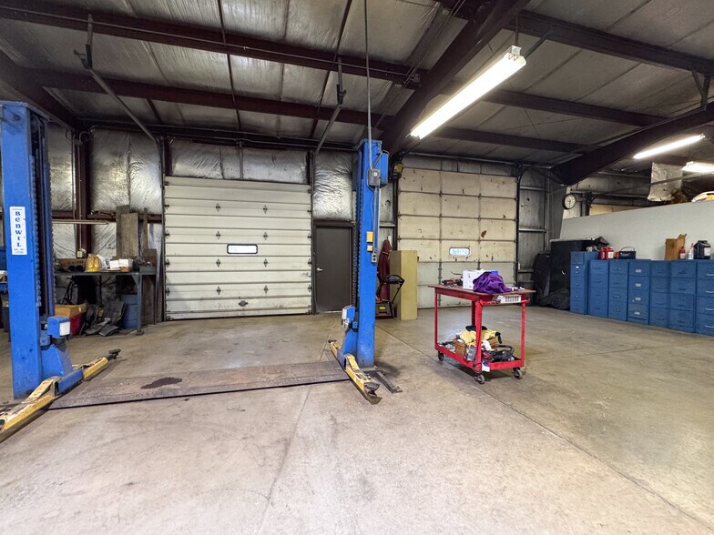 More Photos Of 544 W High St, Edison Auto Dealership For Sale