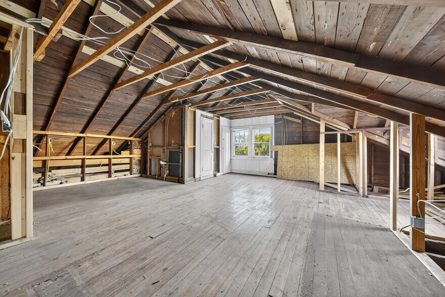 More Photos Of 2819 Gallatin Pike, Nashville Freestanding For Lease