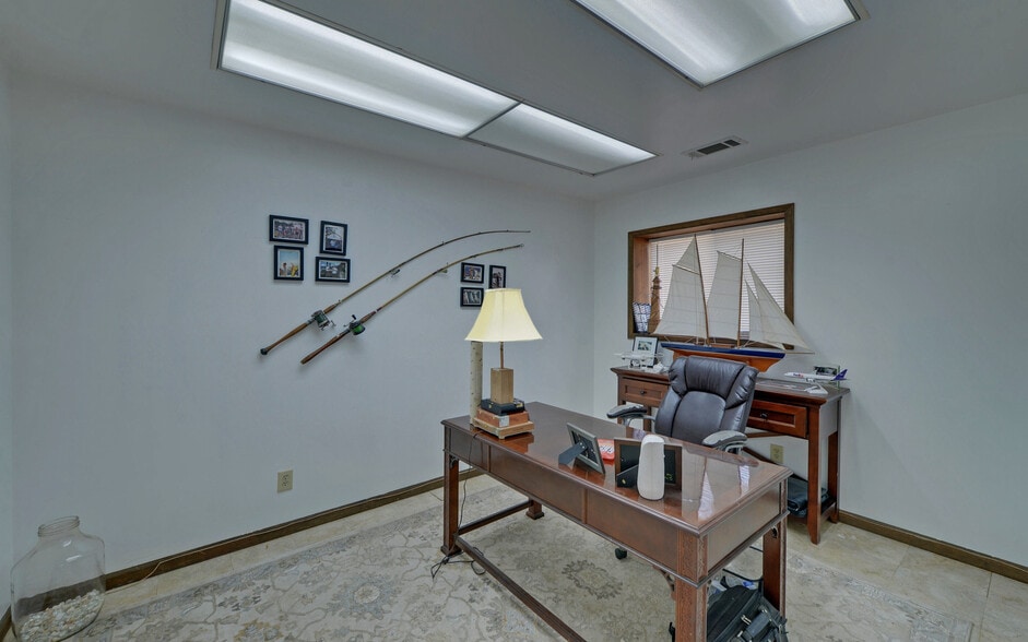 More Photos Of 250 E Currahee St, Toccoa Warehouse For Sale