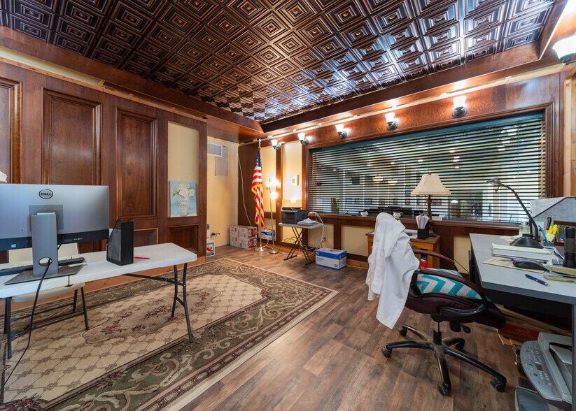 More Photos Of 796 W Evan Hewes, El Centro Restaurant For Sale