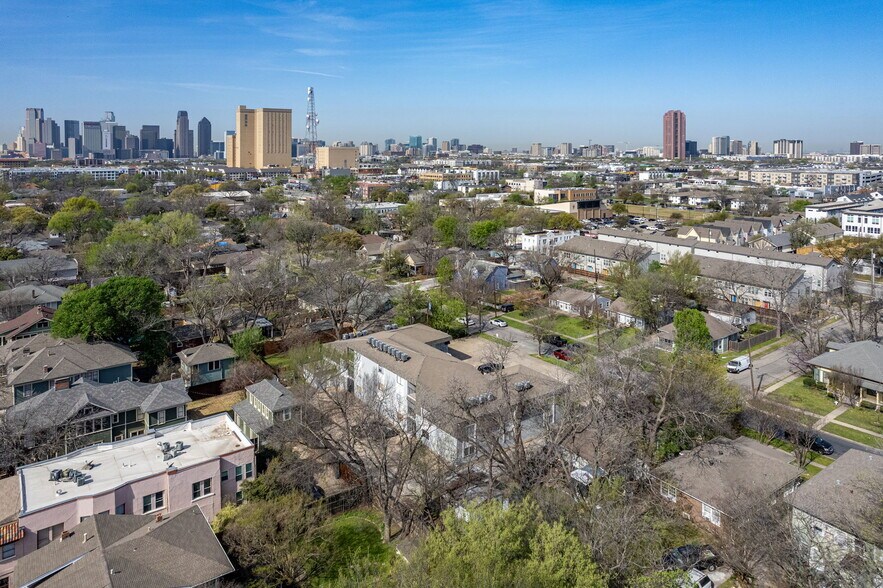 More Photos Of 4716 Sycamore St, Dallas Apartments For Sale
