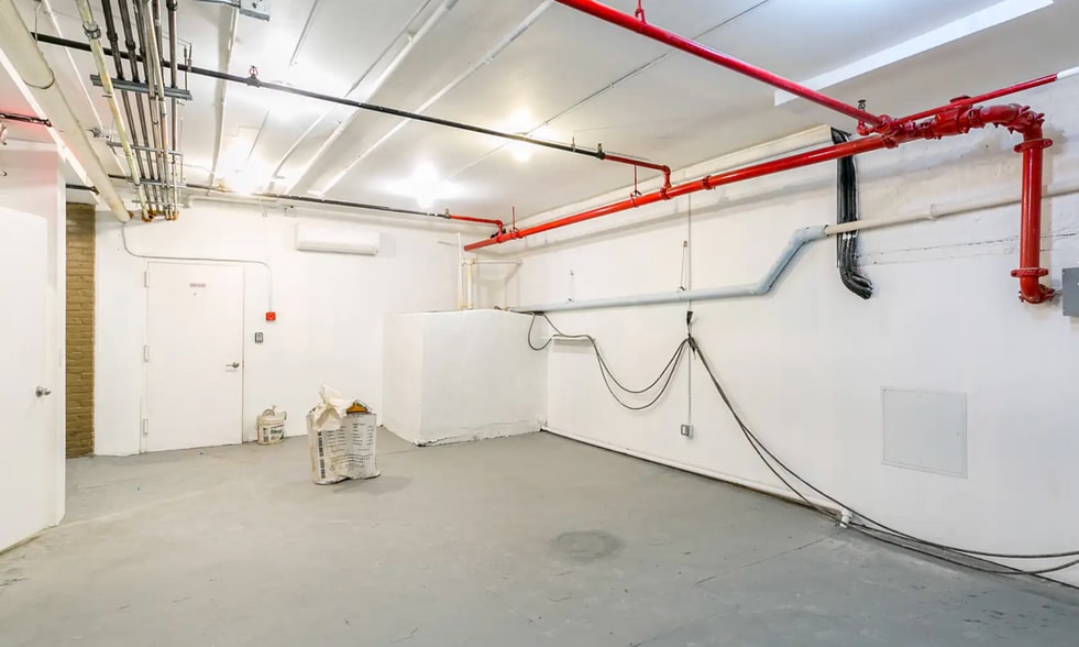More Photos Of 3 Great Jones St, New York Apartments For Lease