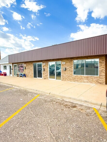 More Photos Of 308 Avenue B, Andrews Office For Sale