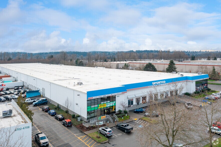 More Photos Of 2003-2105 Frank Albert Rd E, Fife Warehouse For Lease