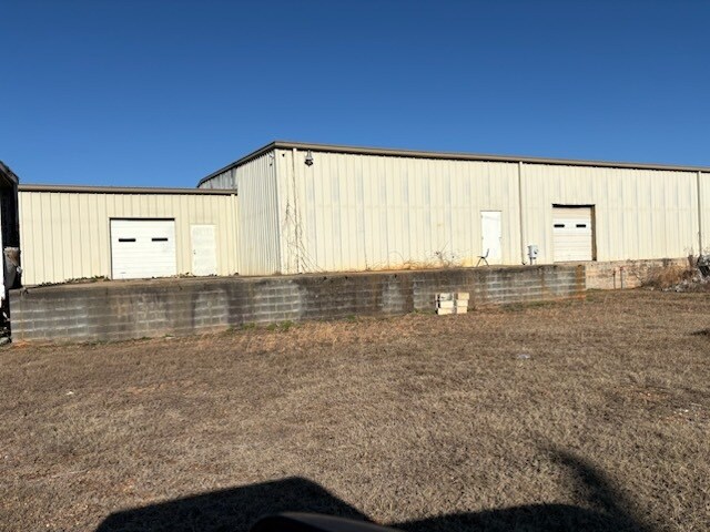 More Photos Of 1210 Champion Ferry Rd, Gaffney Flex For Sale